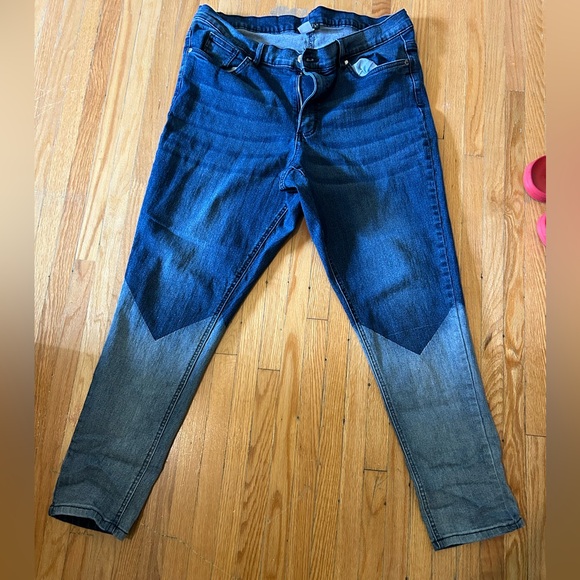 Size 18 skinny high rise stretch jeans ! Laser print urban jeans - Picture 5 of 5